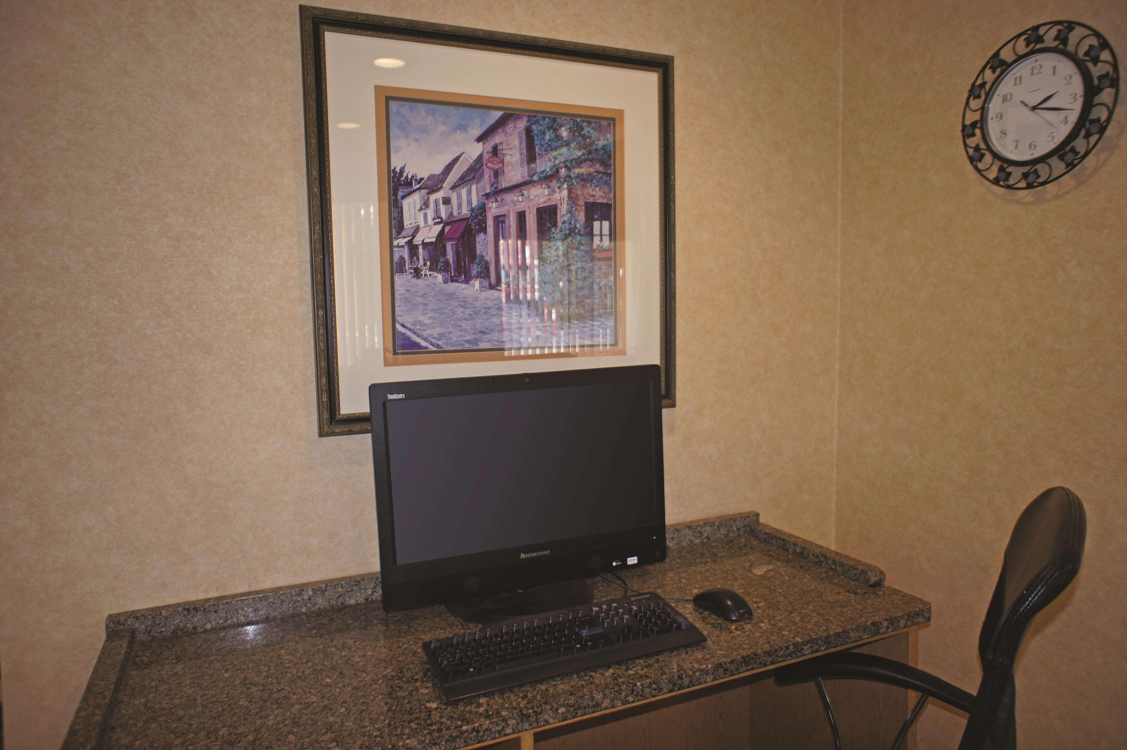 La Quinta By Wyndham Tampa Fairgrounds - Casino Mango Exterior foto