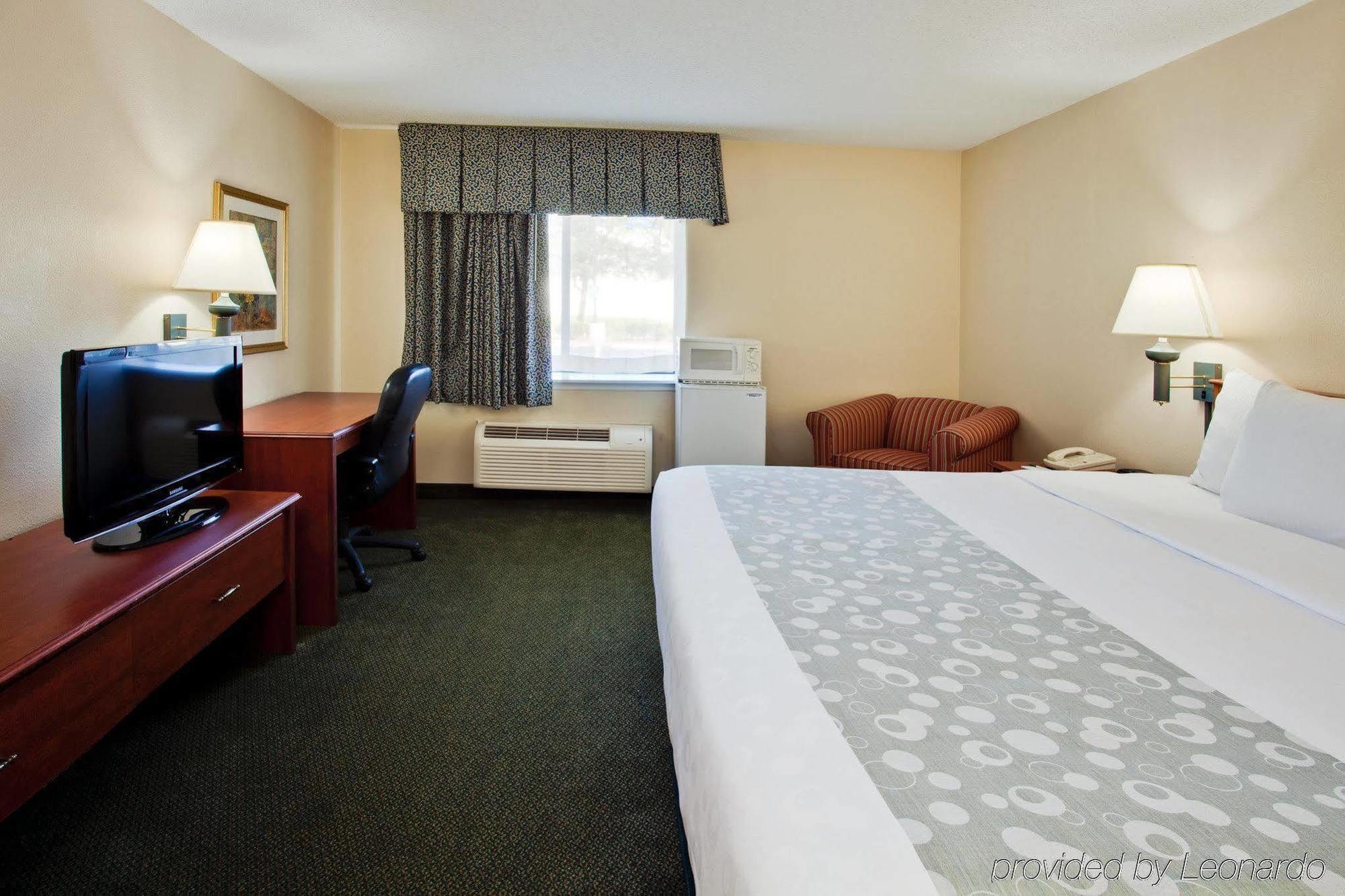 La Quinta By Wyndham Tampa Fairgrounds - Casino Mango Exterior foto